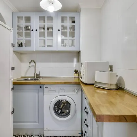 Portuguese Design 1 Bedroom In The Heart Of Appartement