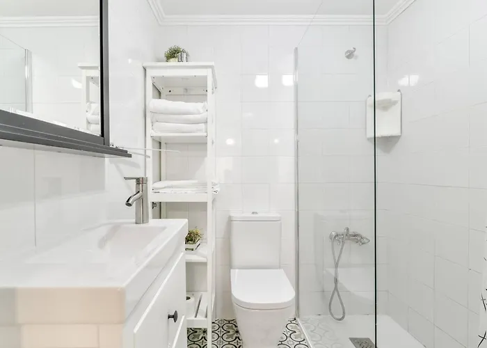 Apartman Portuguese Design 1 Bedroom In The Heart Of