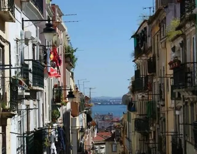 Apartman Portuguese Design 1 Bedroom In The Heart Of
